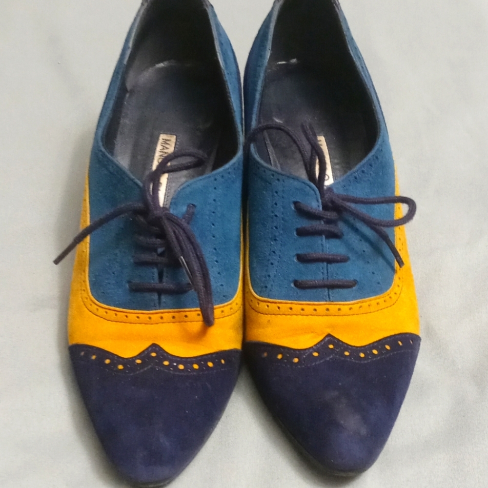MANOLO BLAHNIK Suede Lace Up Heels with Box